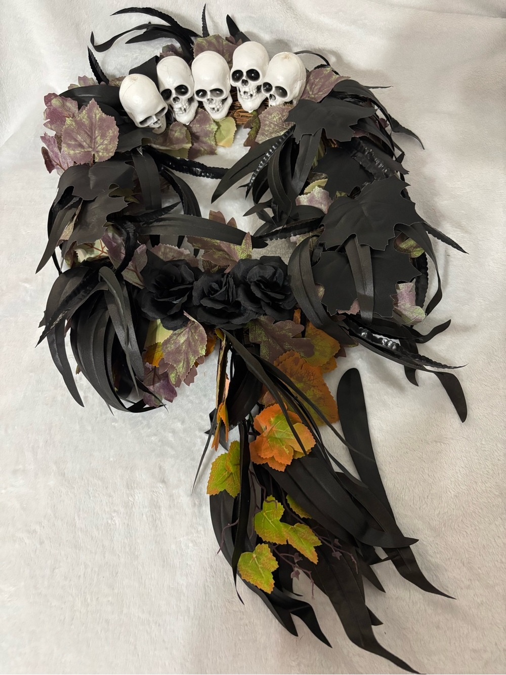 Halloween Black Skull & Feather Leaf Wreath